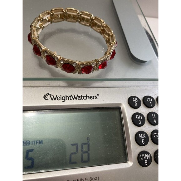 VINTAGE MONET RED AND CLEAR GLASS PANELED STRETCH GOLD TONE BRACELET - Picture 5 of 5